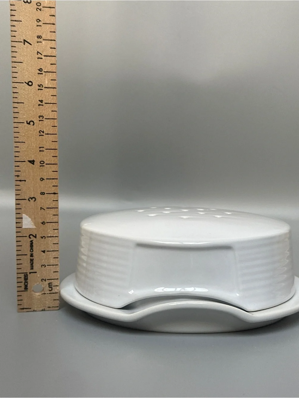 Crate & Barrel White Ceramic Brie Baker with Serving Tray Cheese Baking Dish NWT